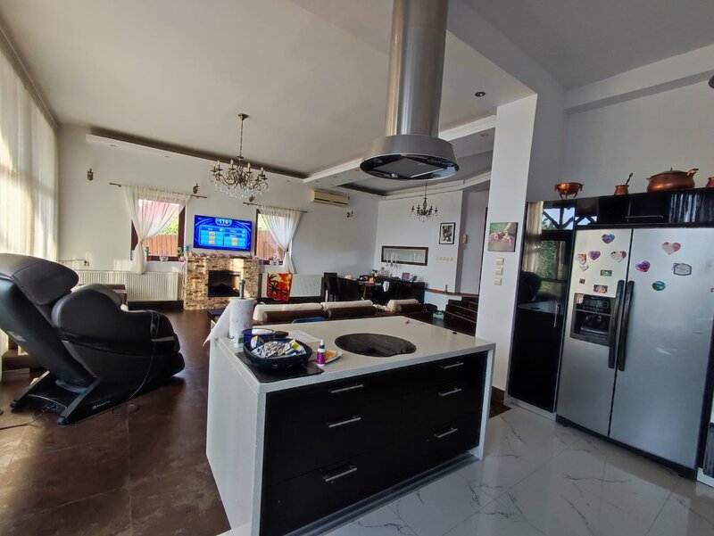 Balotesti vanzare casa vila